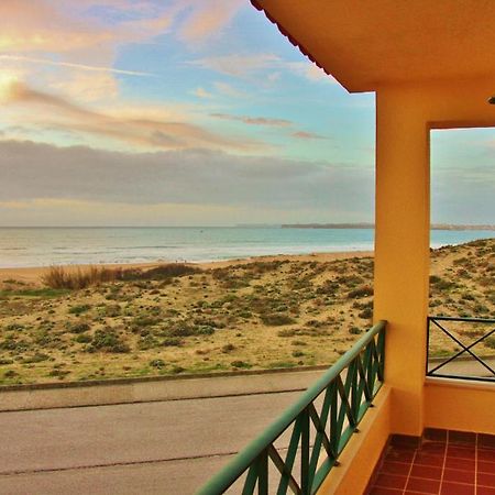 Supertubos Beach Hostel Atouguia Da Baleia Phòng bức ảnh