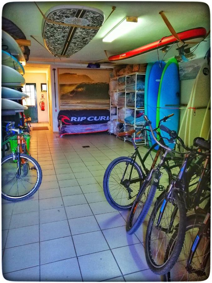 Supertubos Beach Hostel Atouguia Da Baleia Ngoại thất bức ảnh