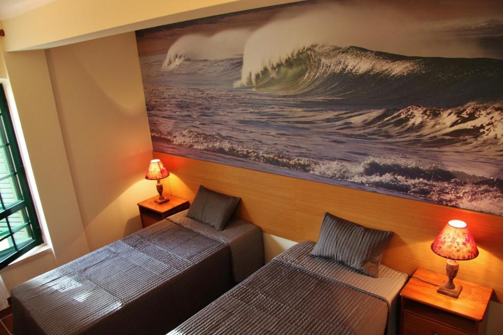 Supertubos Beach Hostel Atouguia Da Baleia Ngoại thất bức ảnh