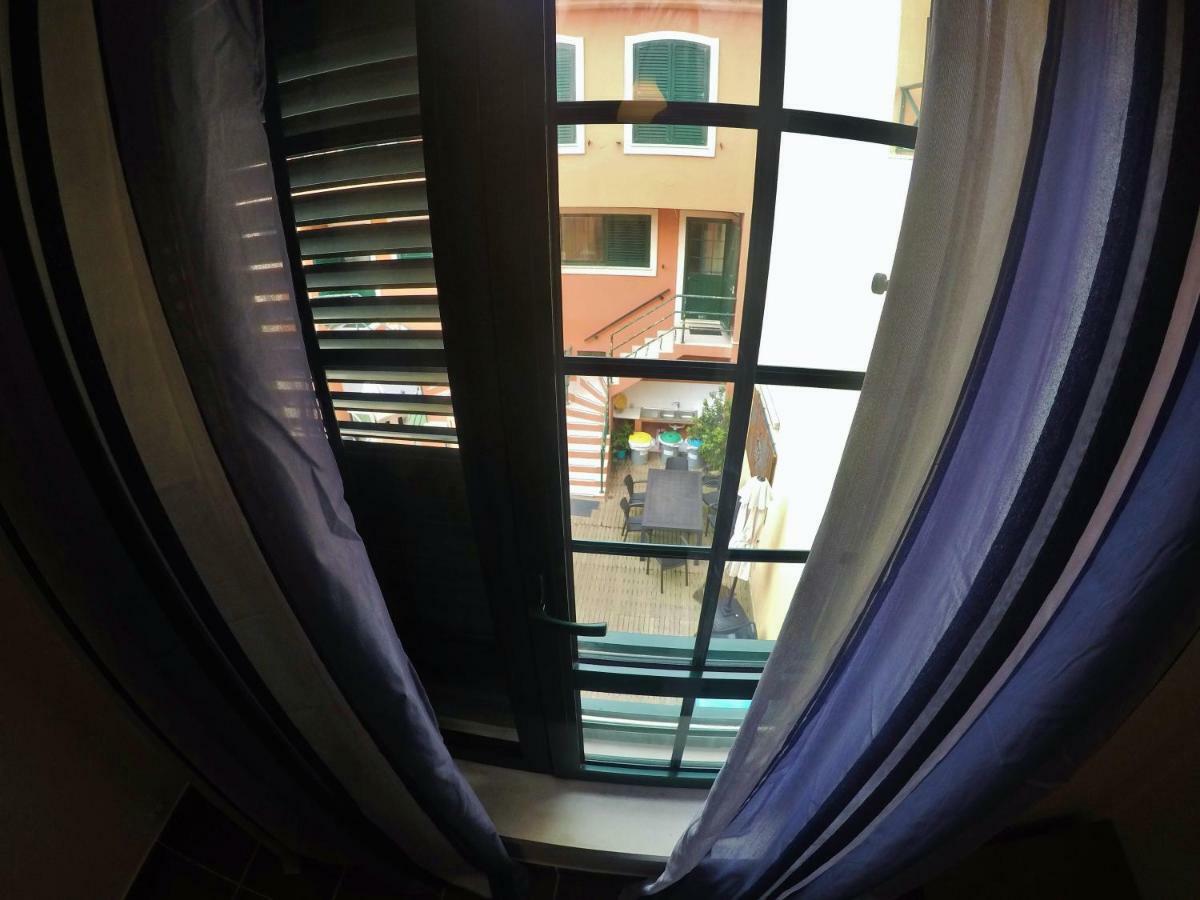 Supertubos Beach Hostel Atouguia Da Baleia Ngoại thất bức ảnh