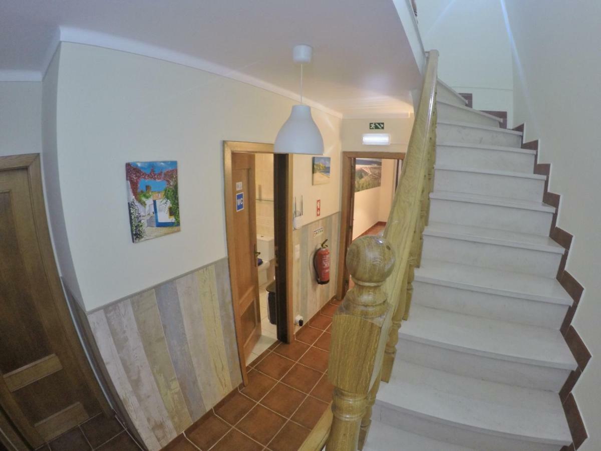 Supertubos Beach Hostel Atouguia Da Baleia Ngoại thất bức ảnh